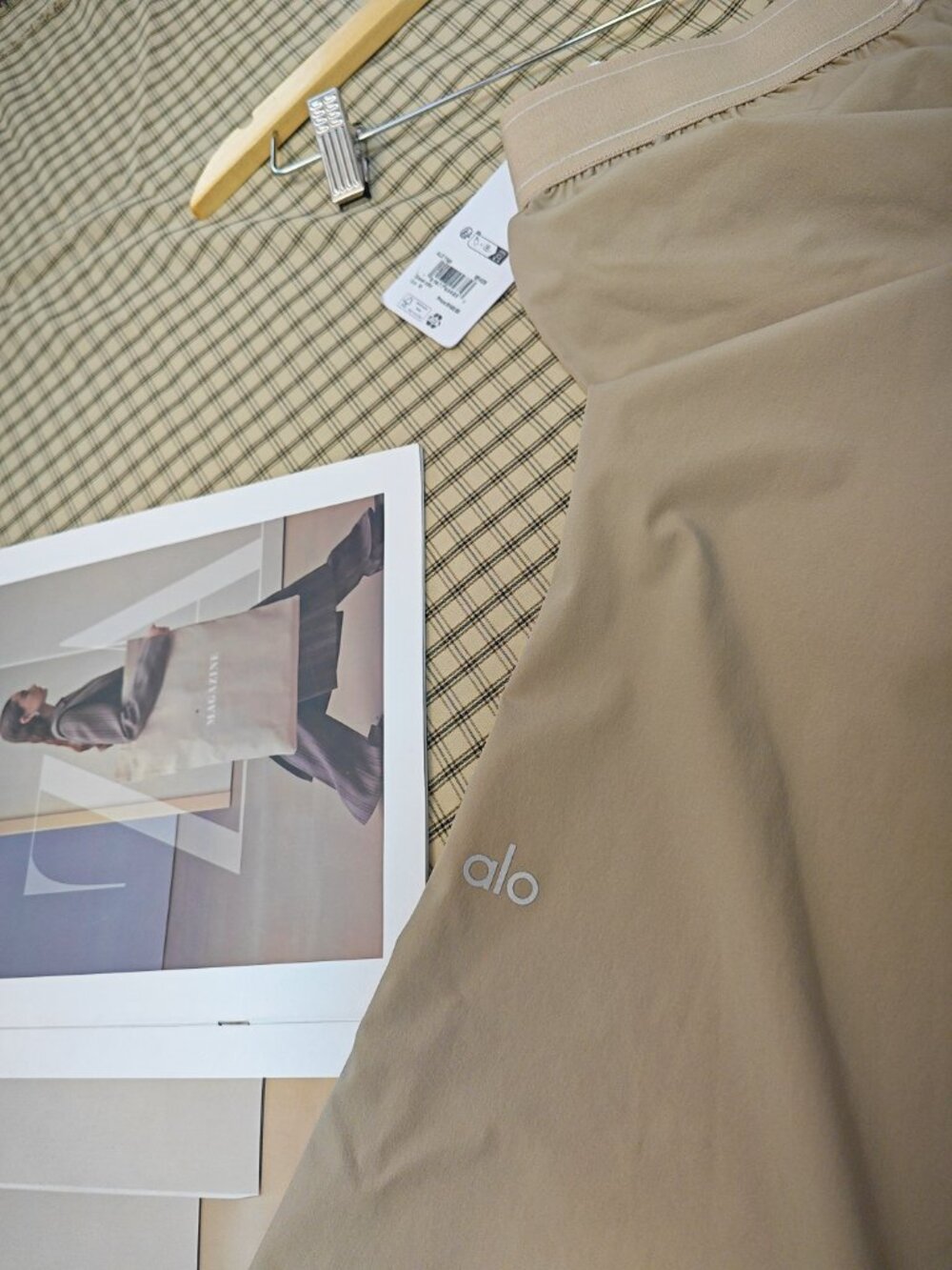 NWT 🌿ALO Yoga Suit Up Trouser | Gravel Color Size XXS(Regular) - Picture 6 of 8